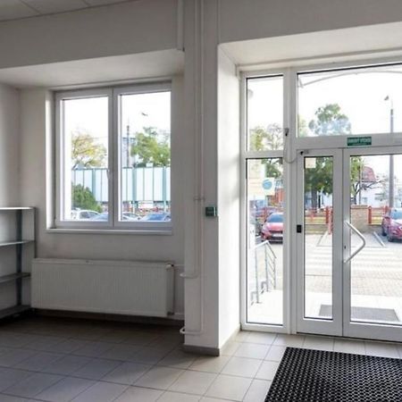 Private Apartment 1Km From Center Bratislava Luaran gambar